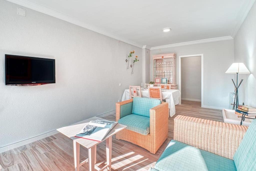 Apartamento New Folch Sevilla B Екстериор снимка