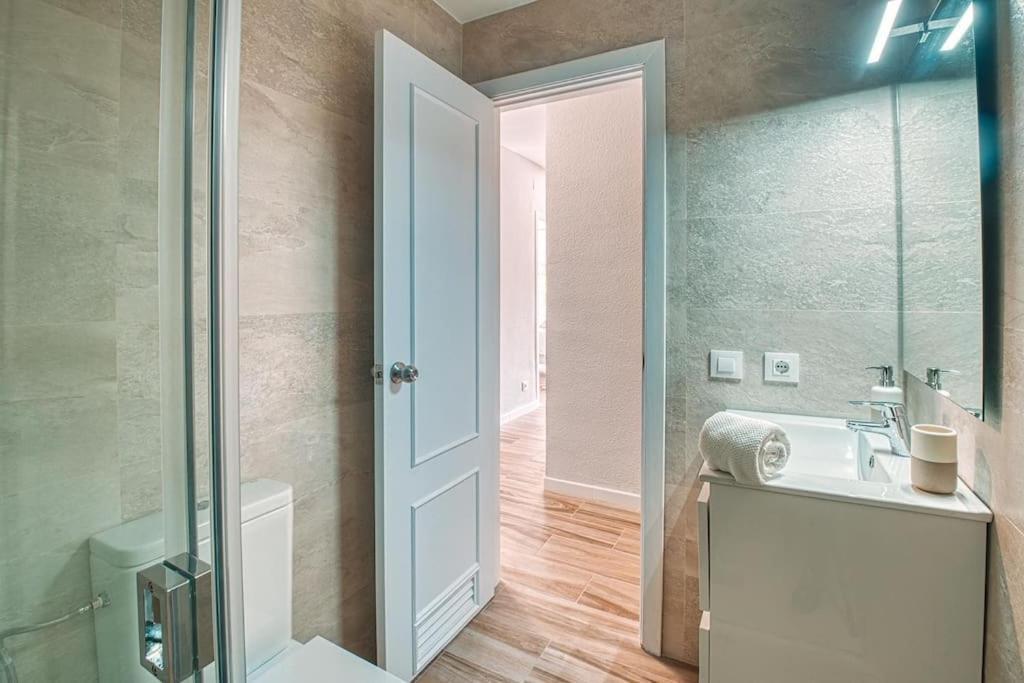 Apartamento New Folch Sevilla B Екстериор снимка